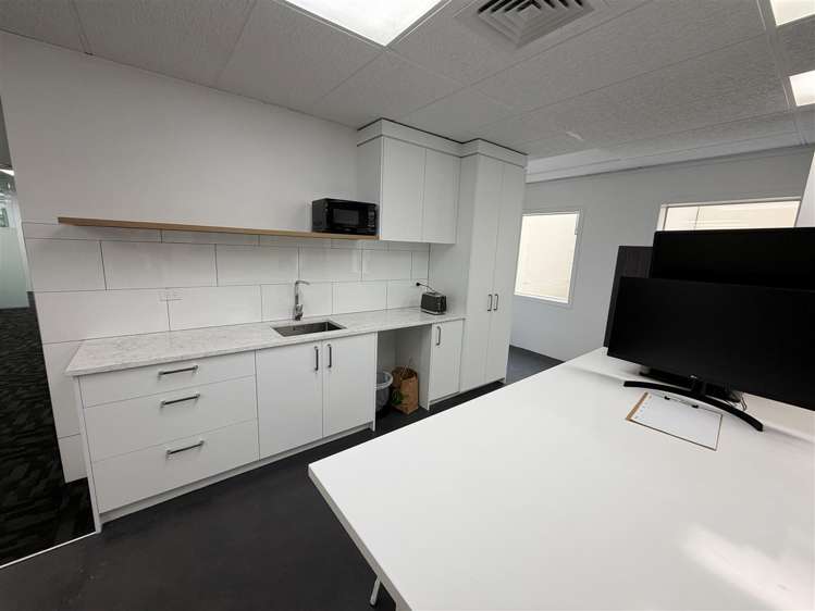 130 Broadway Newmarket_10
