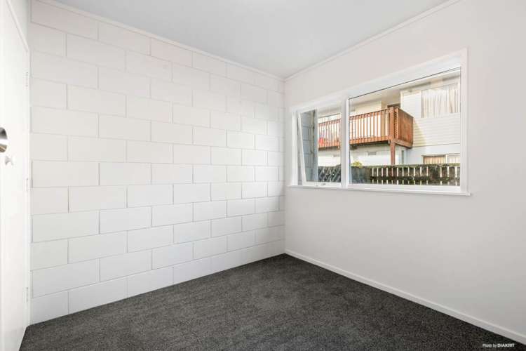 2/13 Uppingham Crescent Hillcrest_7