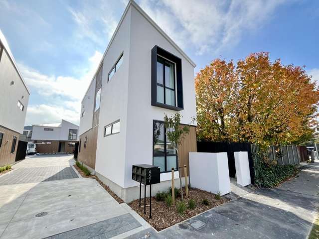 Brand new standalone 3 bedroom in Linwood