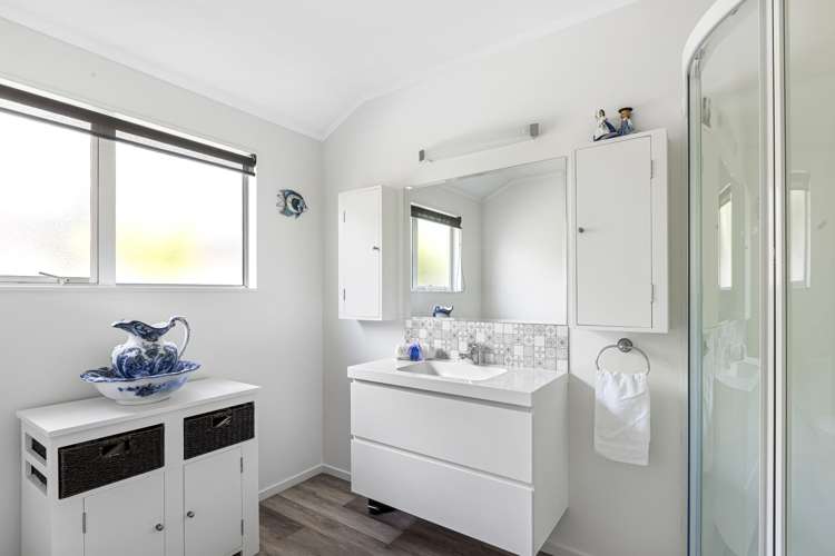 24 Grovenor Drive Orewa_18