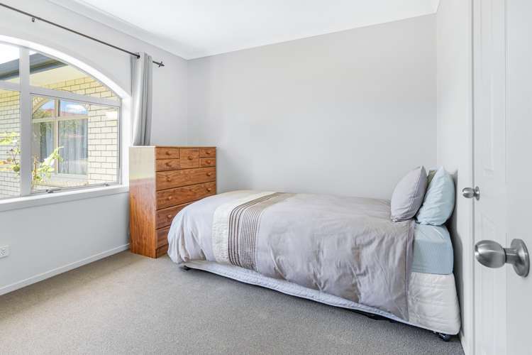 70 Nielsen Gardens Rototuna_16