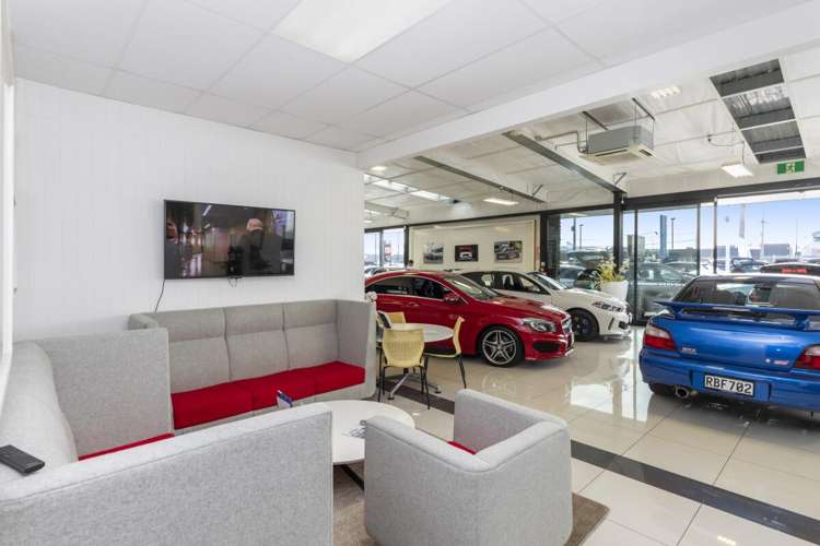 542 Moorhouse Ave Waltham_9