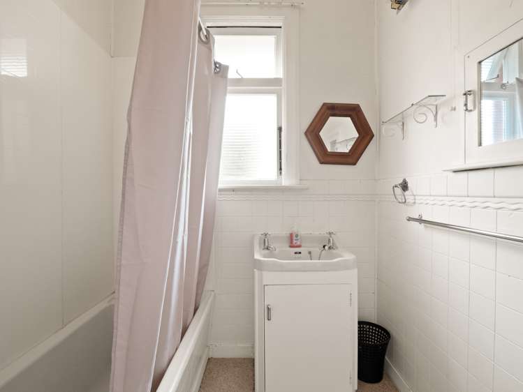 16 Derwent Street Helensburgh_13