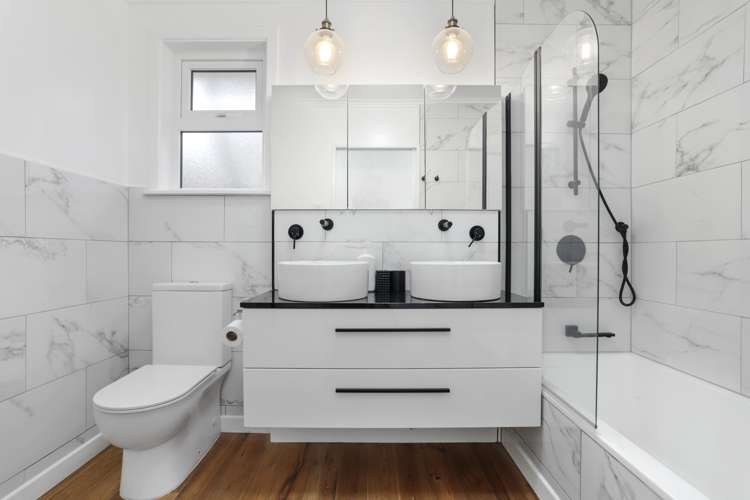 19 Mcentee Road Waitakere_12