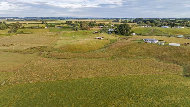 68 Cemetery Road Sanson_14