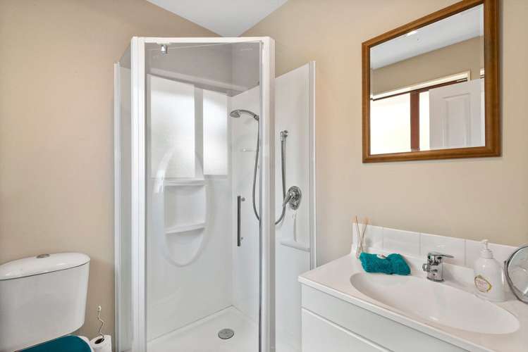 3/710 Worcester Street Linwood_5