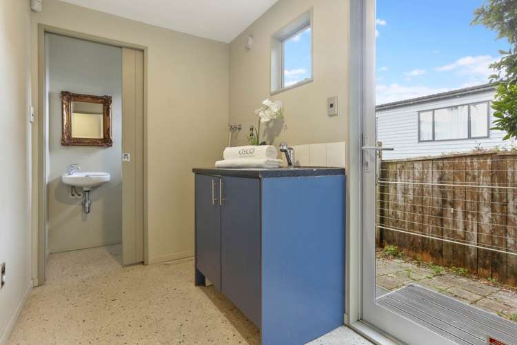 3f Warren Avenue Three Kings_17