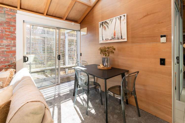 1b Manley Terrace Newtown_7