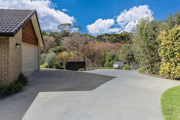 90 Taiapa Road Muriwai_16
