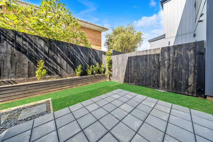 101B & D Gossamer Drive Pakuranga_14