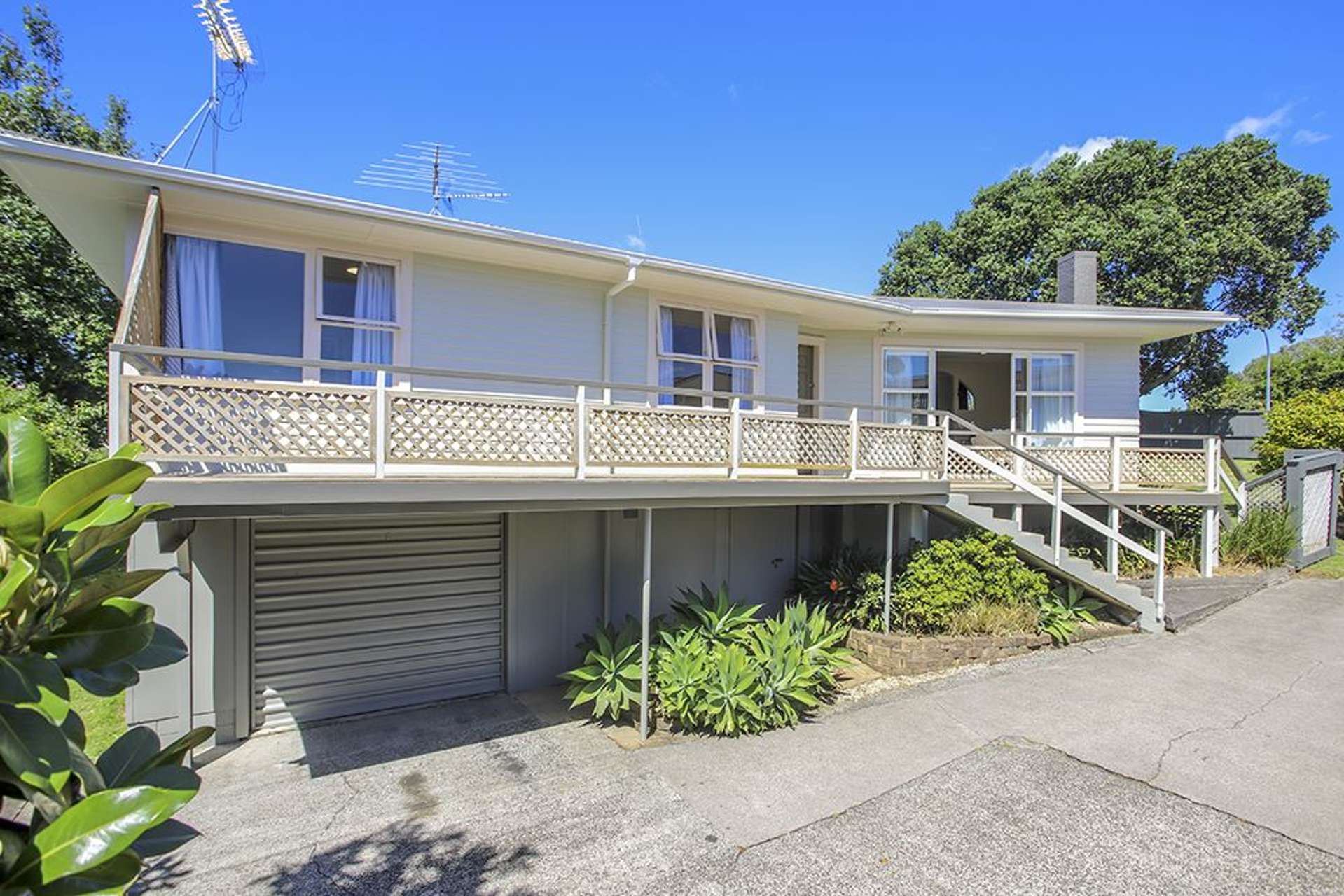 1/82 Ennis Avenue Pakuranga Heights_0