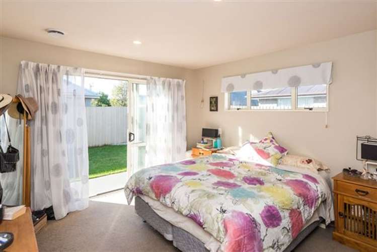 2 Ashtead Lane Sockburn_12