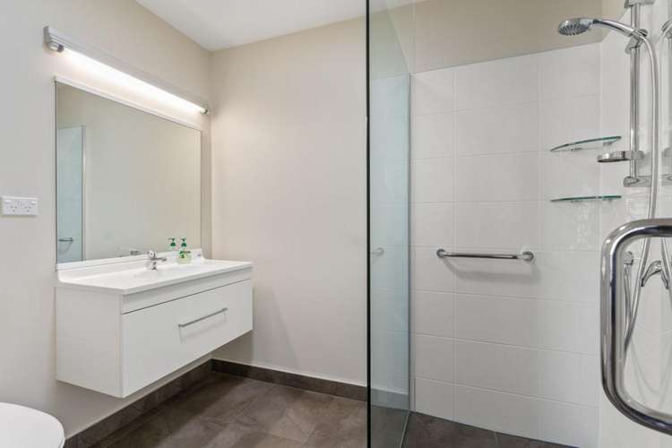 7 Ashmore Park Road Carterton_13