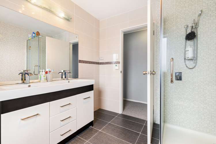 23 Huntington Park Drive Greenhithe_18