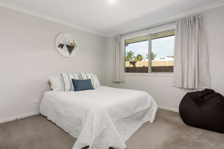 4 Falcon Drive Welcome Bay_11