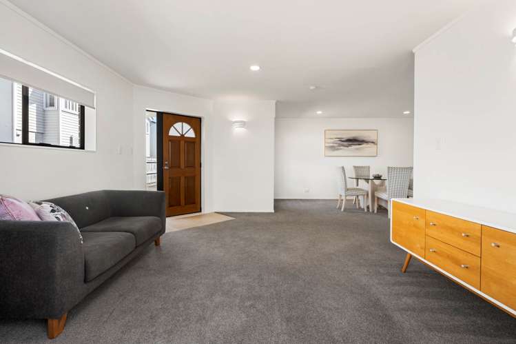 4/26 Inverness Road Browns Bay_21