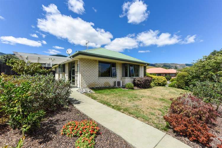 27 Kingsford Drive Stoke_6
