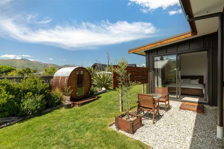 12 Hewson Crescent Lake Hawea_14