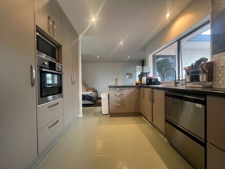17 Brookesmith Drive Waiuku_2