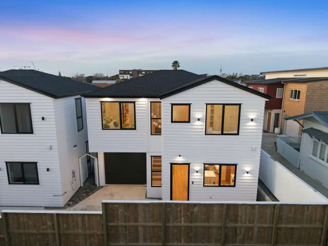 Stand-Alone Home with Space and Style!