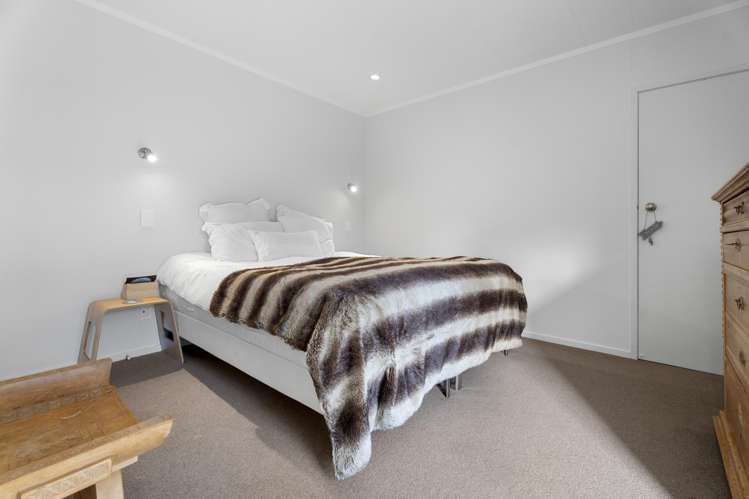 22 Anzac Road Orapiu_16