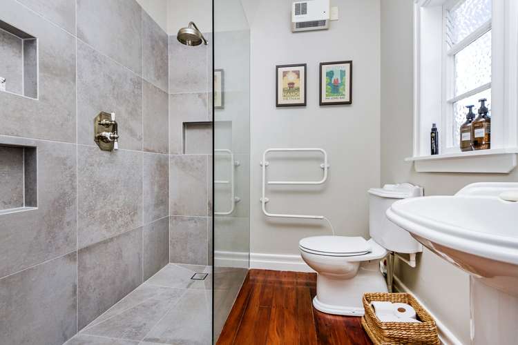 209 Hurstmere Road Takapuna_21