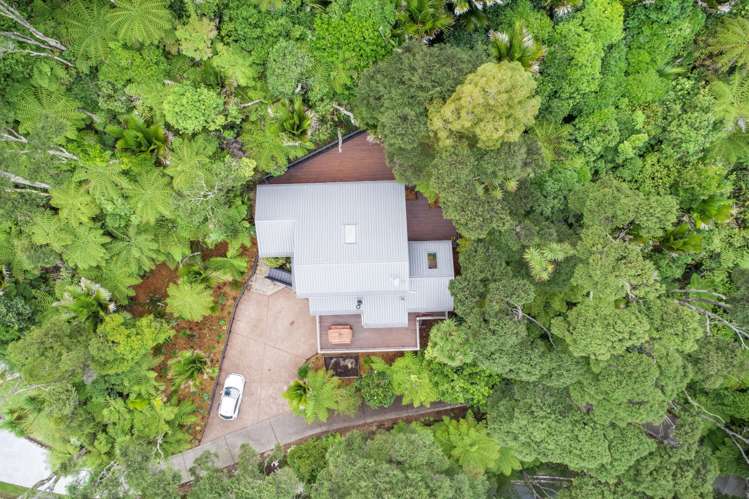 31 Scenic Drive Titirangi_19