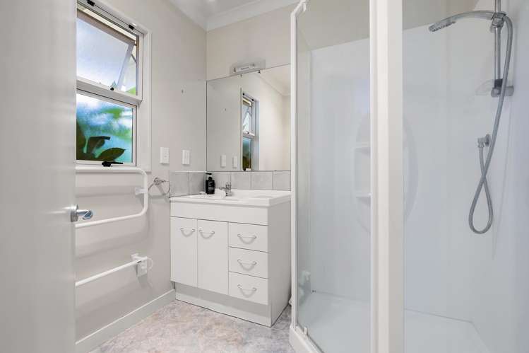 9 Birchwood Lane Hilltop_13