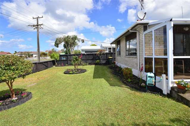 1/26 Hatton Road Orewa_2