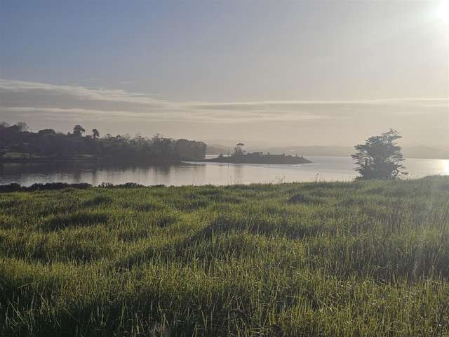 Beautiful | North-facing | Waterfront