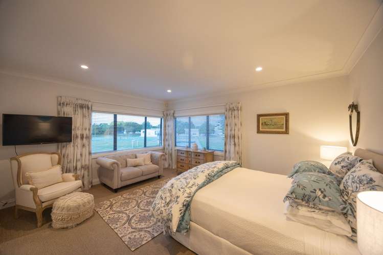 31 Balmoral Drive Terrace End_11