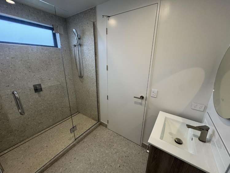 8/200 Main North Road Redwood_6