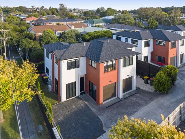 3 bedroom, 2 bathroom Modern Home