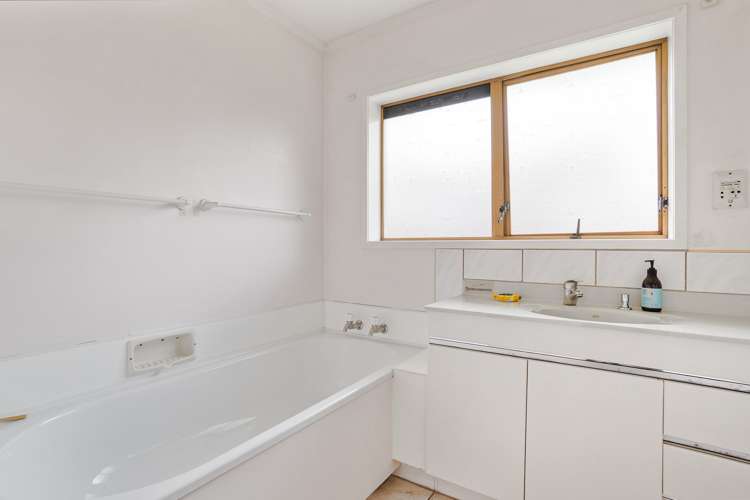 32 Manse Road Pahurehure_9