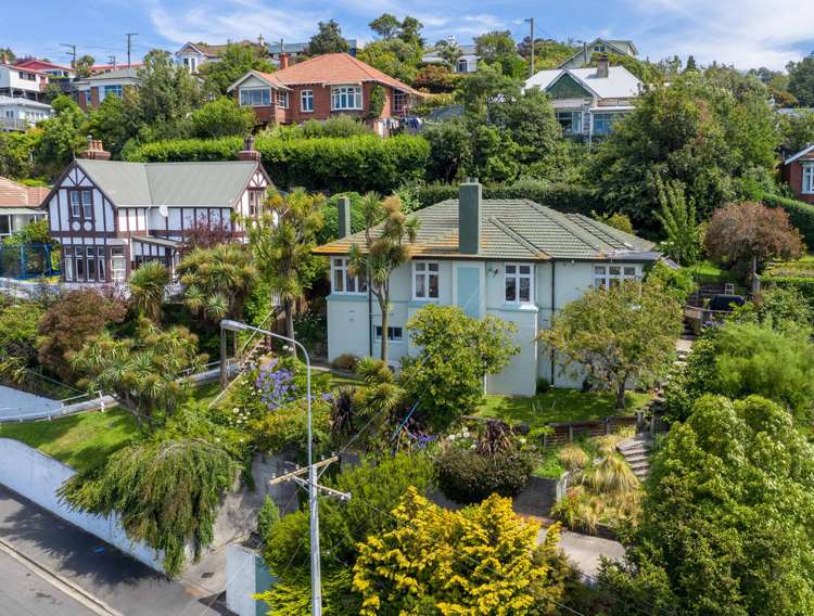 36 Easther Crescent Kew_0