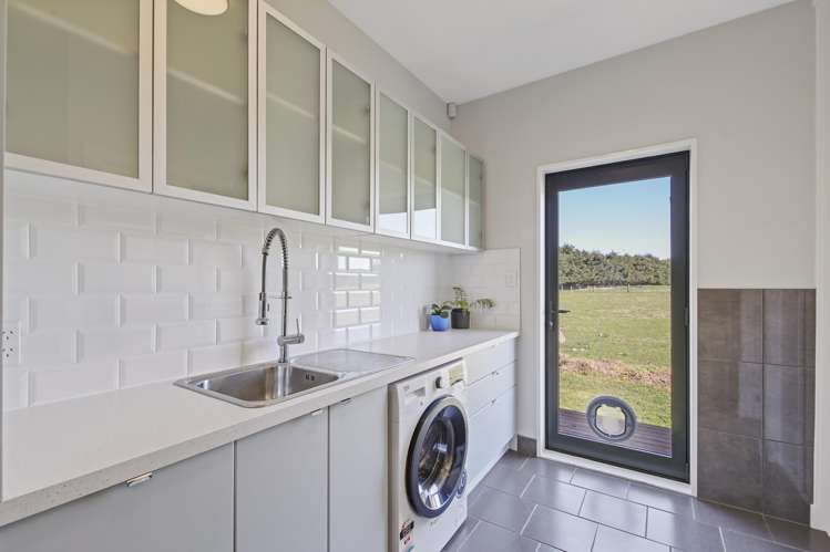102 Glews Road Cust_29