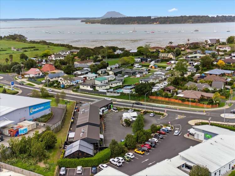 168 Omokoroa Road Omokoroa_16