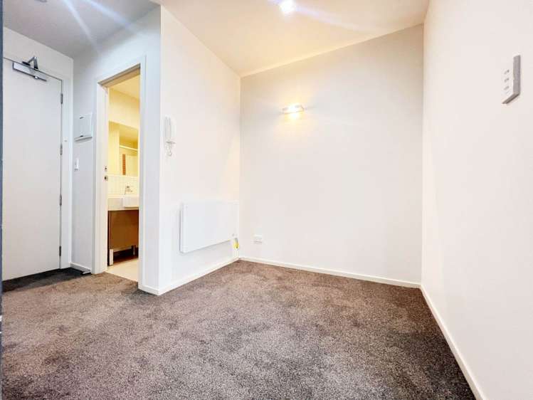 220/4 Wagener Place Mt Albert_12
