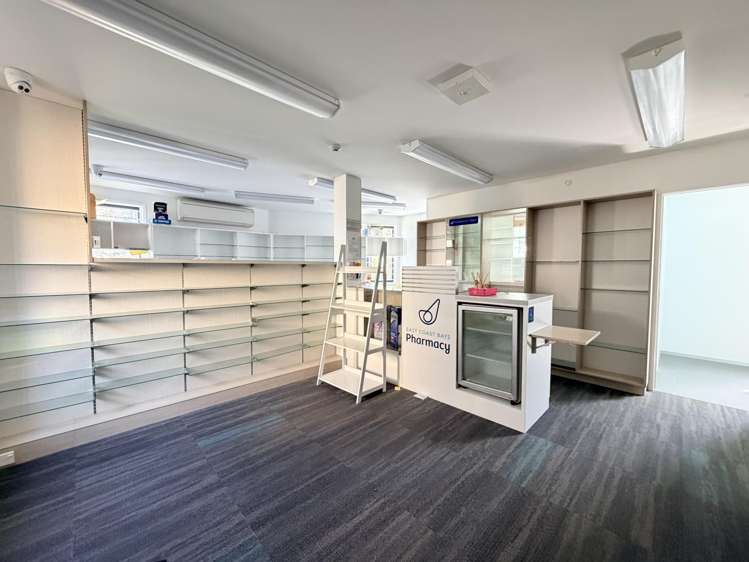 512 East Coast Road Windsor Park_1