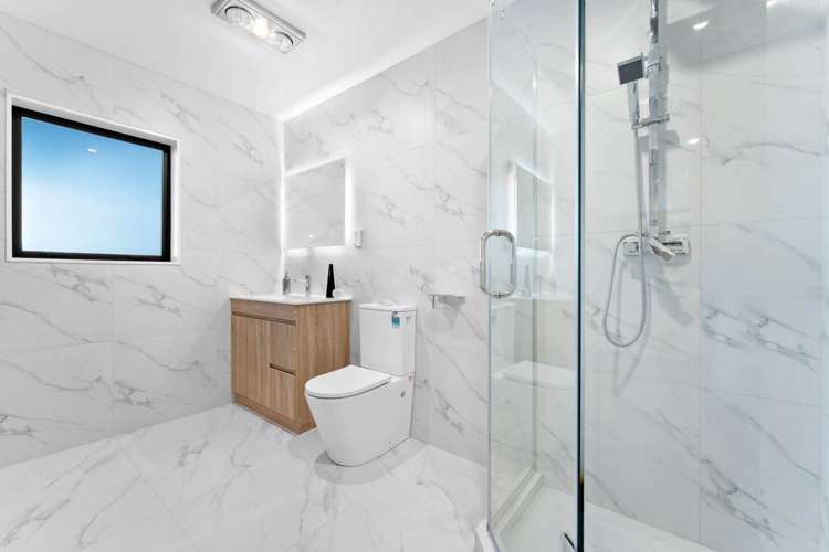 5 Taiororua Avenue Massey_16