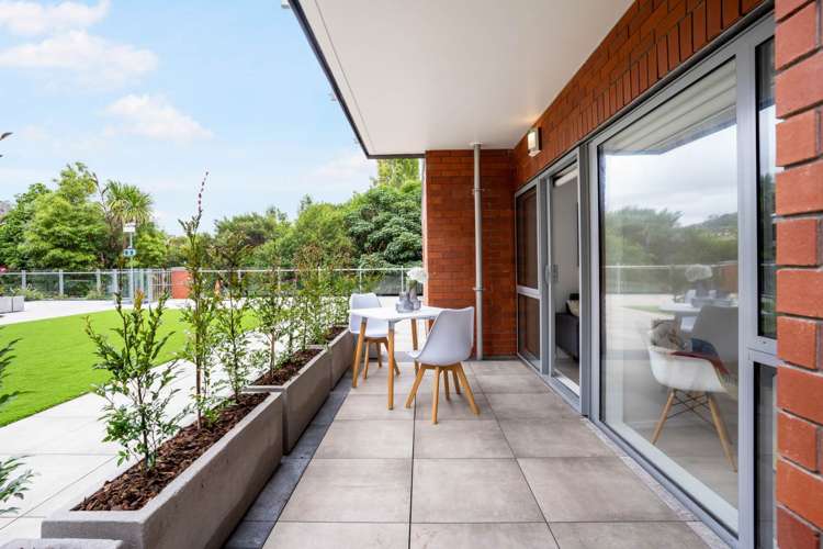 102/4 Wagener Place Mt Albert_1