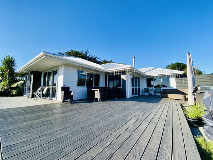 173 Sealy Road Omata_0