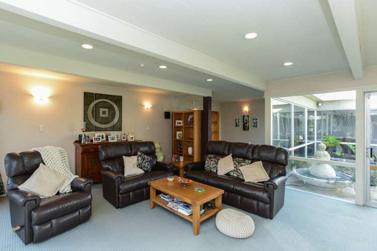 53 Upham Crescent Taradale_6