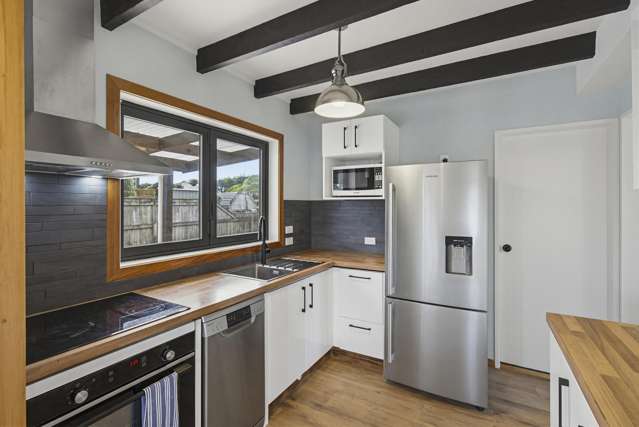 10 Arataki Grove Waitarere Beach_1