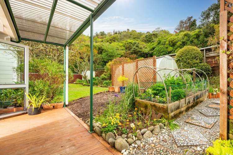 12 Fiona Grove Karori_11