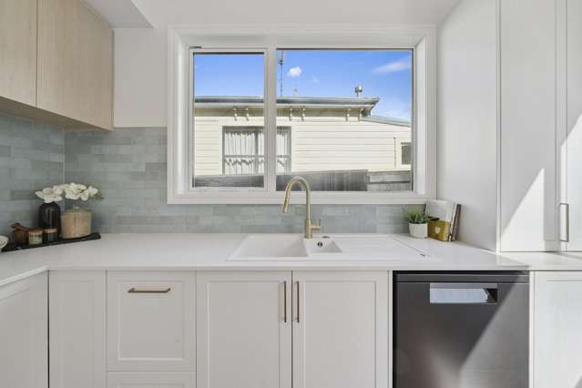 68 Derwent Street Island Bay_2
