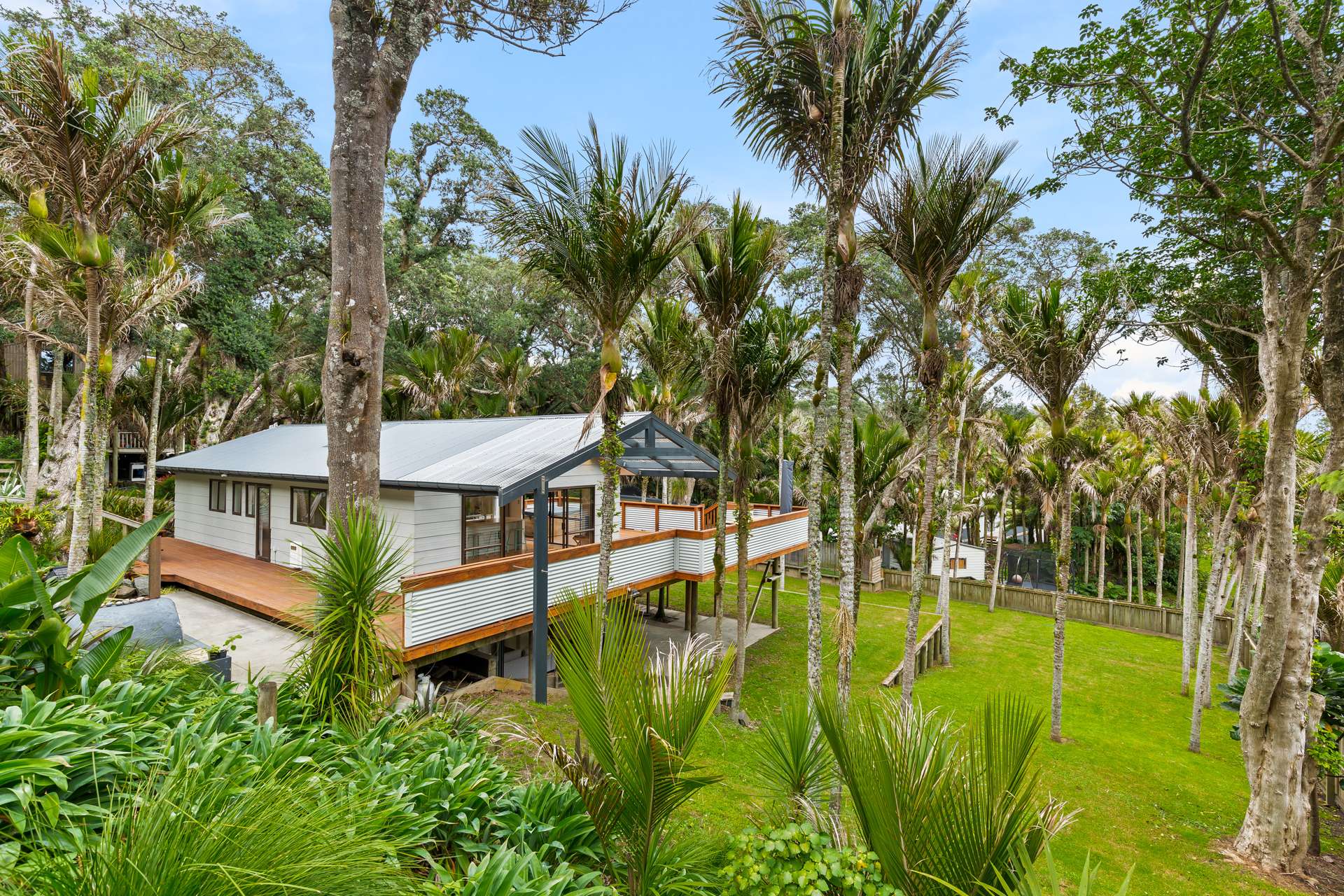 70 Motutara Road Muriwai_0