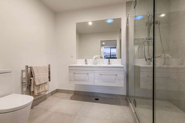 53 Bonair Crescent Millwater_9