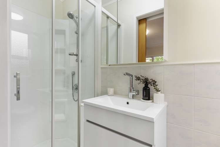 15/10 Gerard Way Saint Johns_14