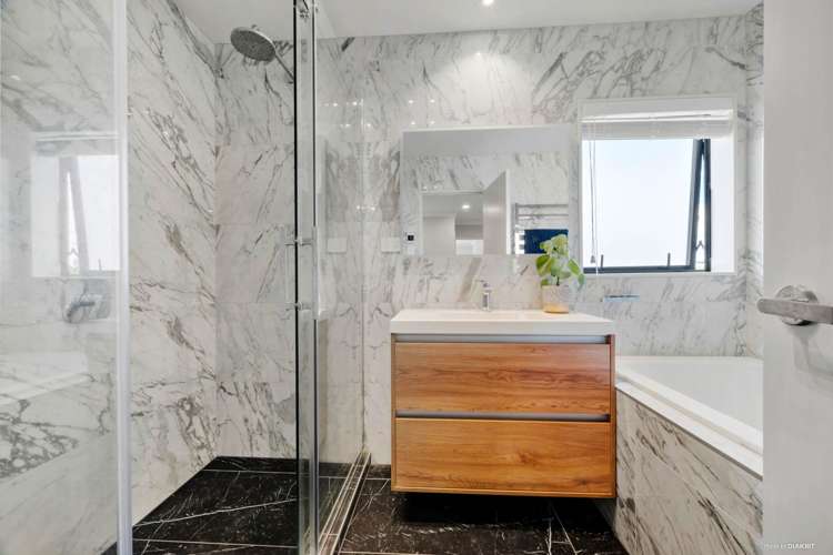 17 Oak Bark Drive Schnapper Rock_20